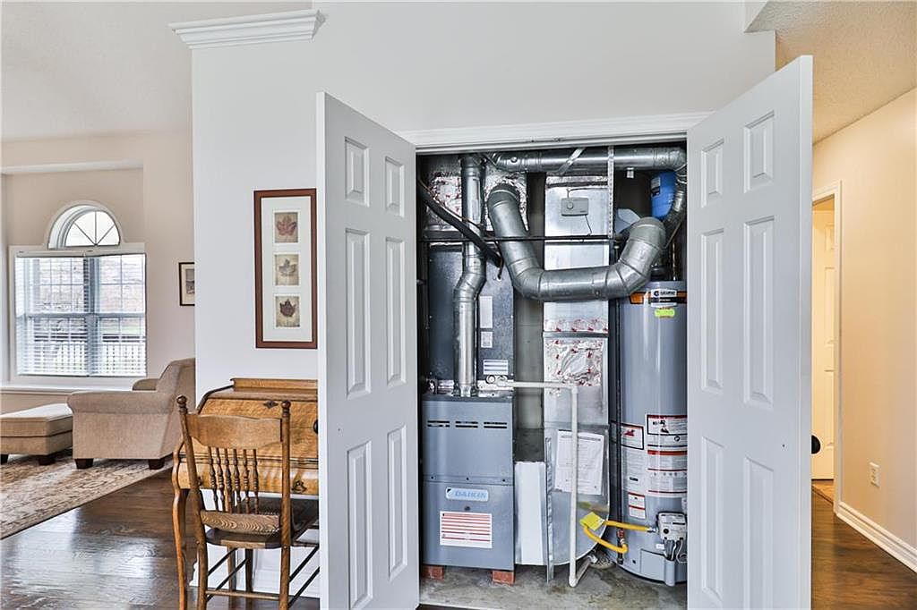 1006 Rock Creek Lane — photo 13
