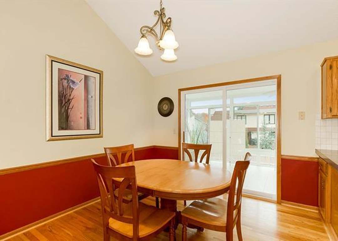 1008 Barnes Drive — photo 2