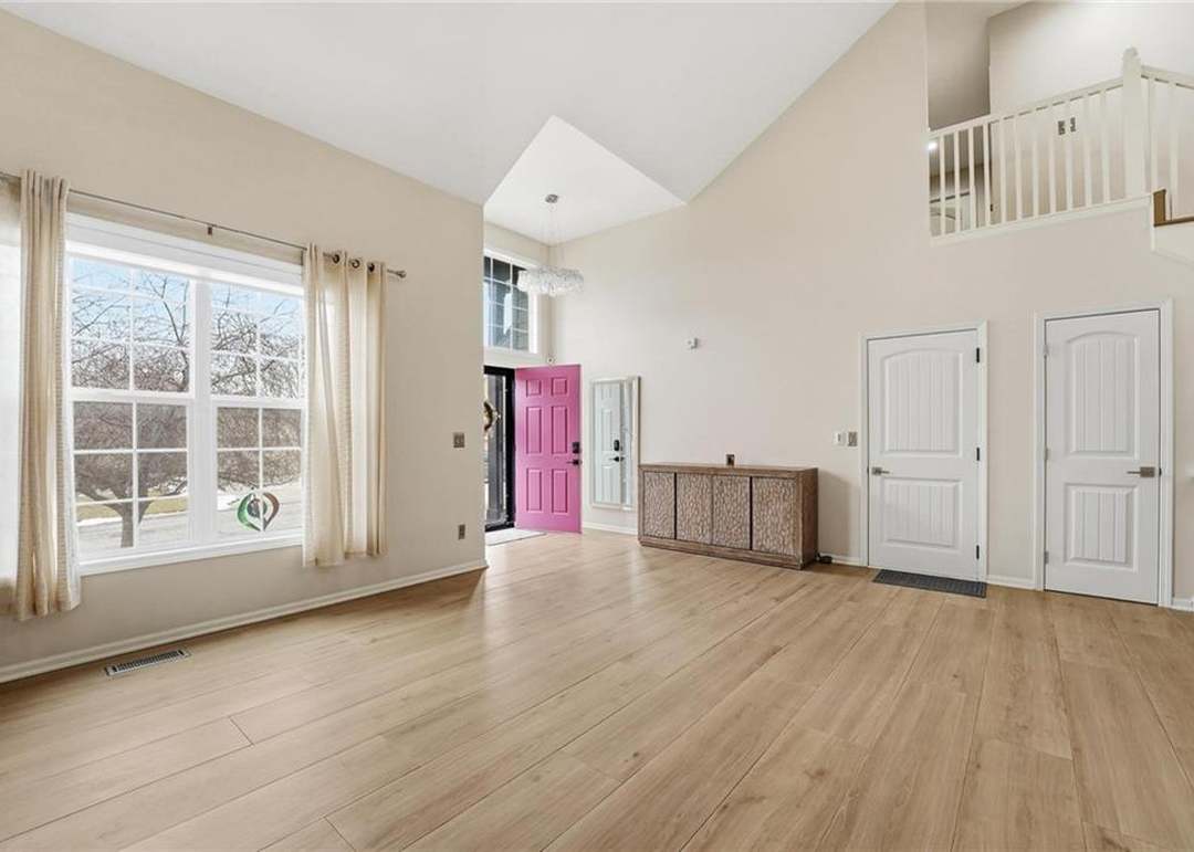 10114 N Miller Lane — photo 12