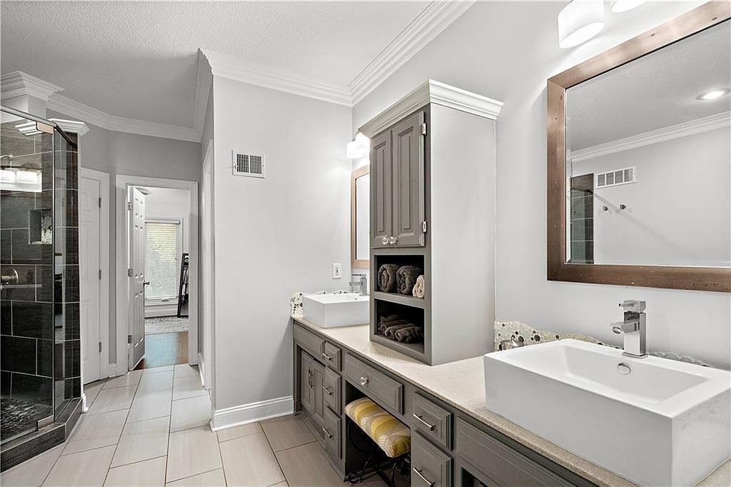 1012 NE Moss Point Road — photo 17