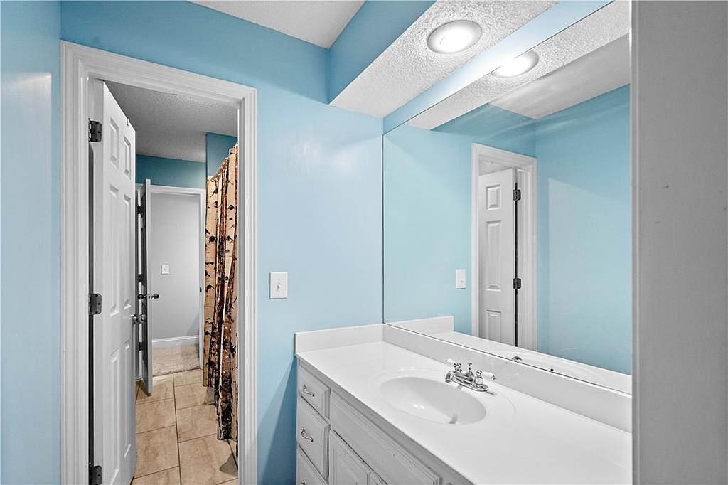1012 NE Moss Point Road — photo 23