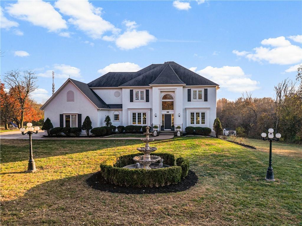 10125 W 149th Terrace, Overland Park, KS