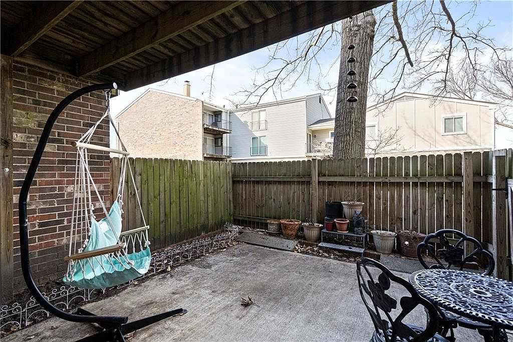 10136 W 96TH TERRACE — photo 17