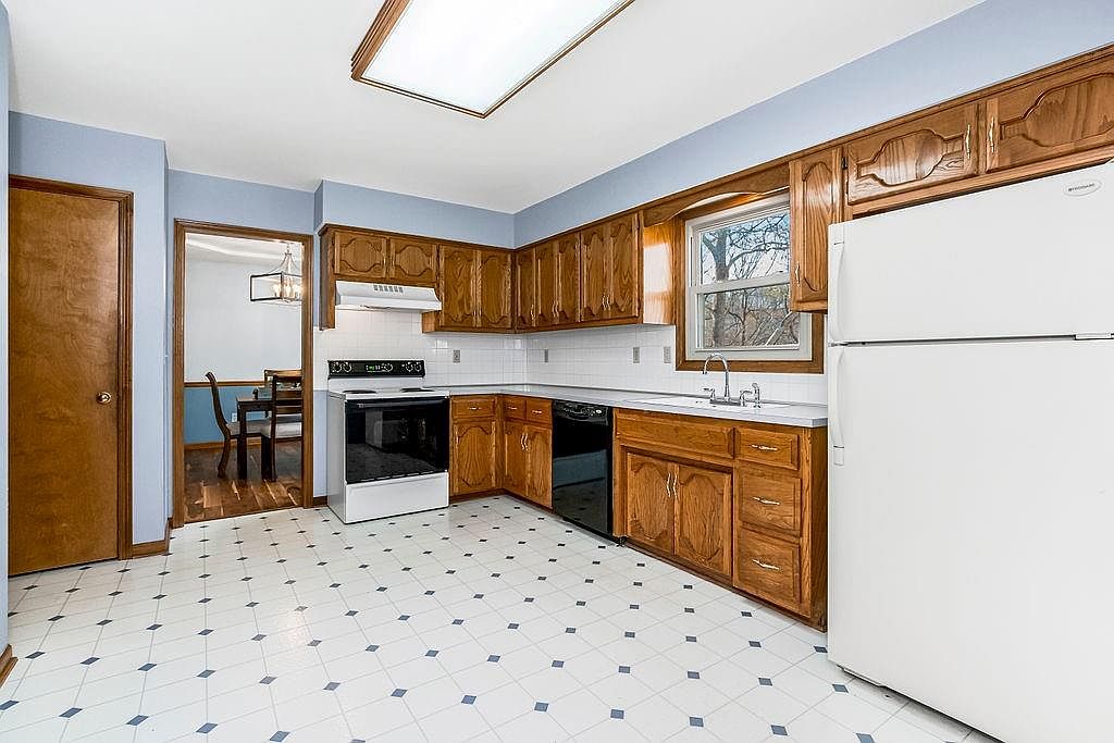1019 NW 63Rd Street — photo 8