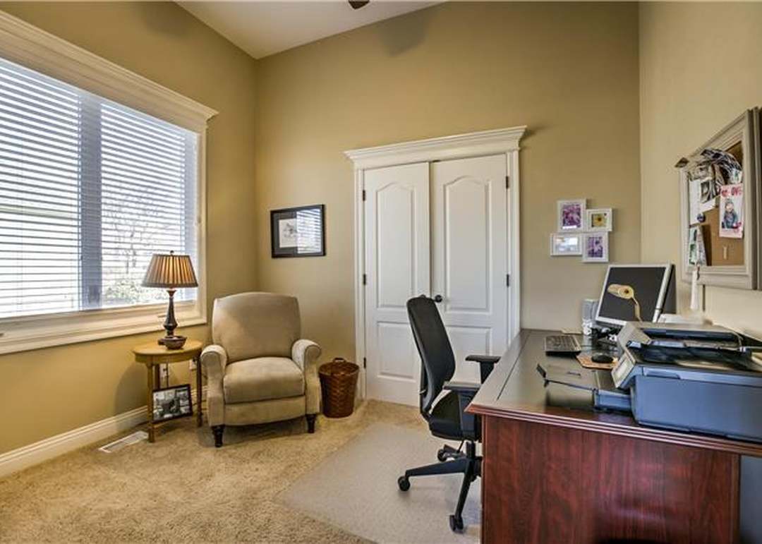 10200 N Park Avenue — photo 14