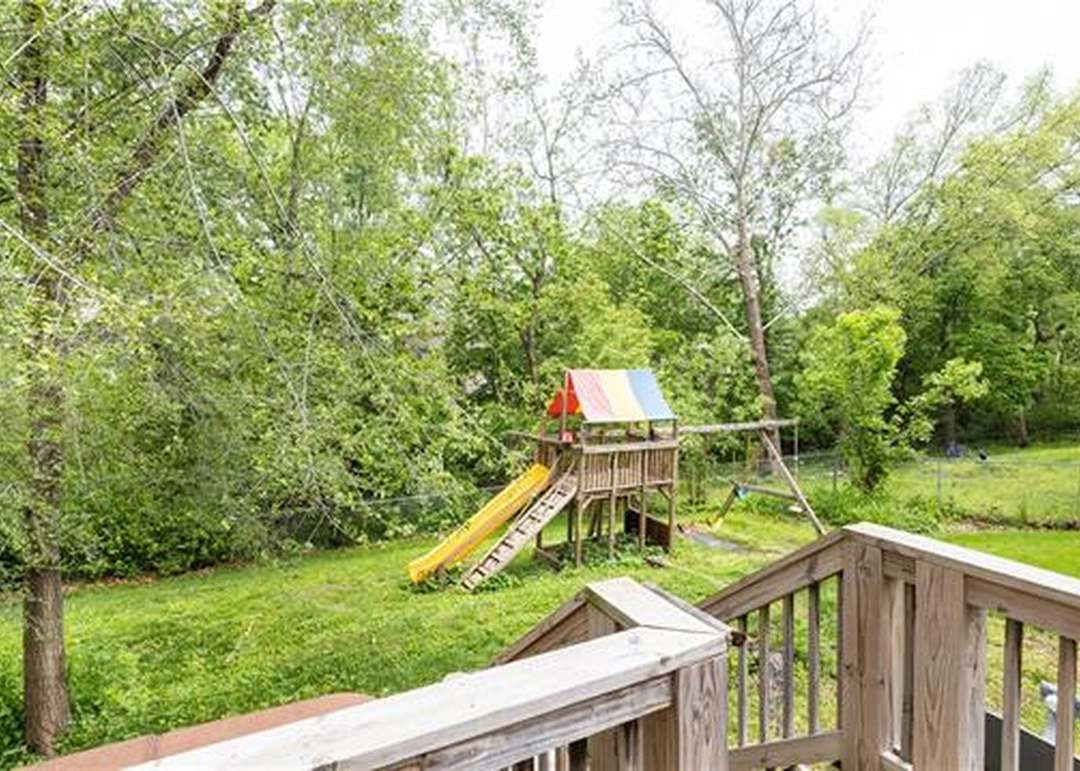 10201 Lamar Avenue — photo 30