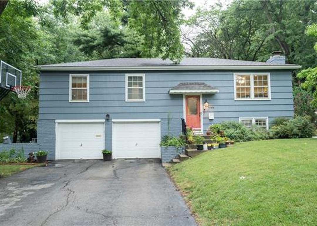 10202 Moody Park Drive — photo 8