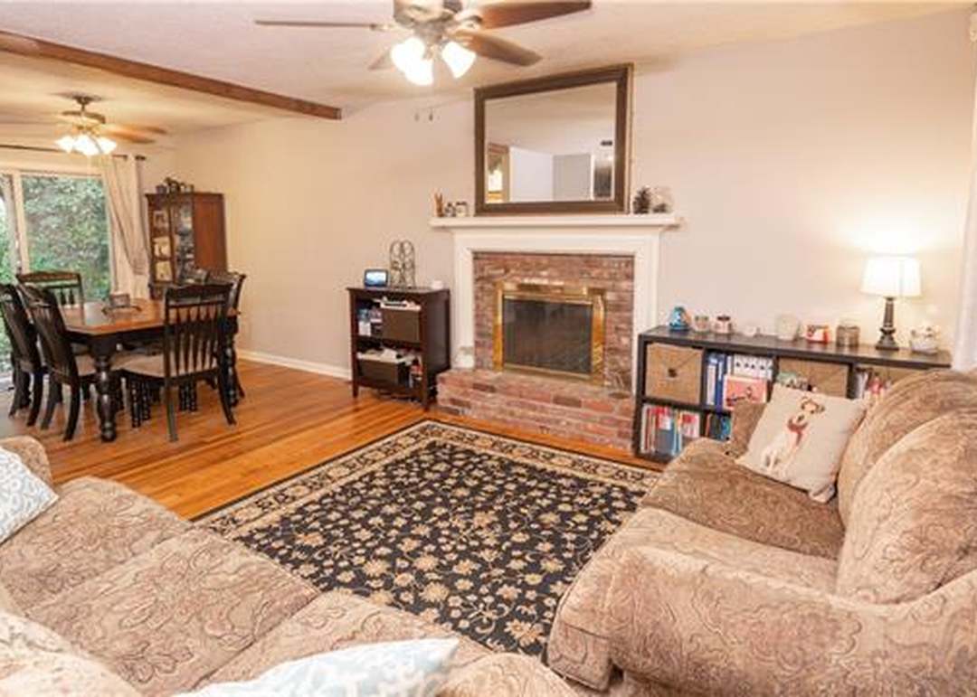 10202 Moody Park Drive — photo 9