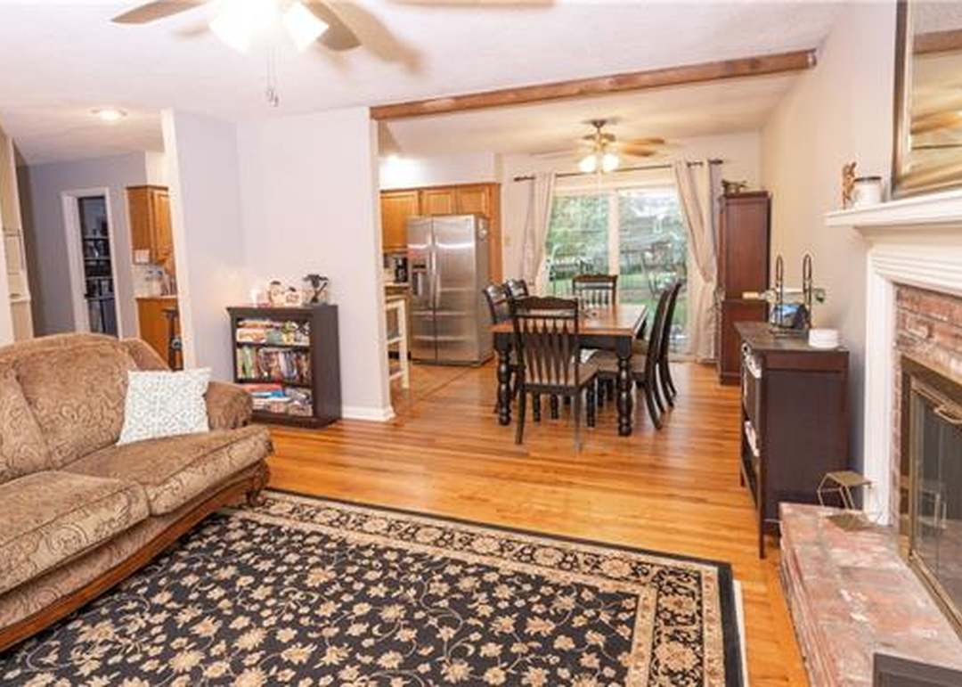 10202 Moody Park Drive — photo 10
