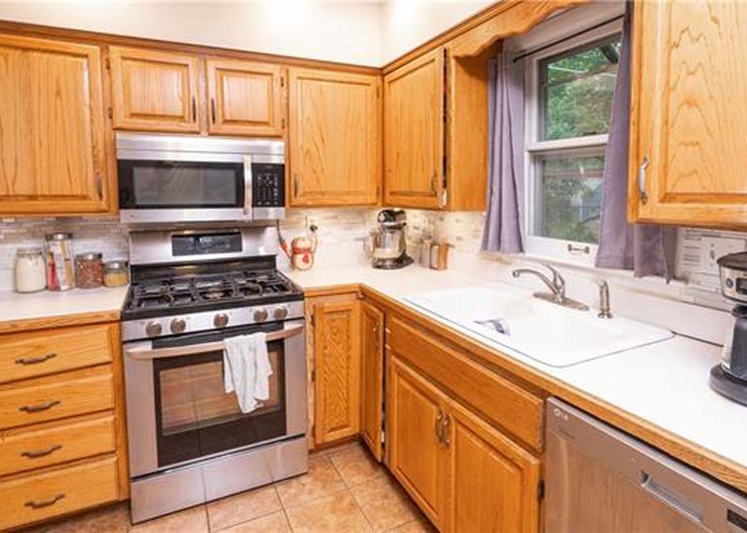 10202 Moody Park Drive — photo 14