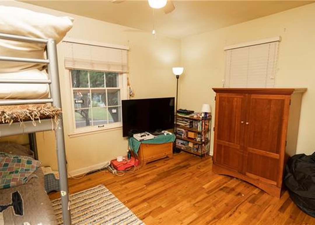 10202 Moody Park Drive — photo 20