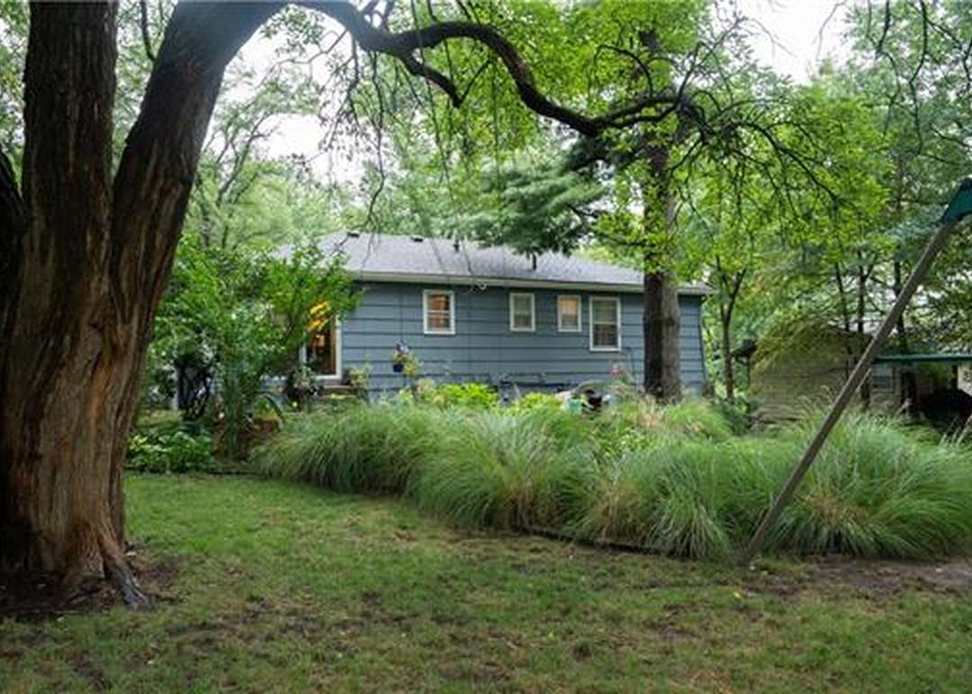 10202 Moody Park Drive — photo 27