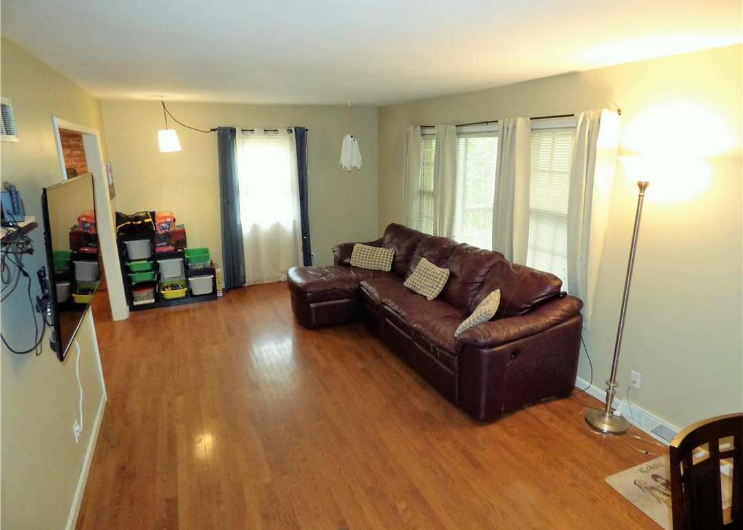 10204 W 54TH Terrace — photo 6