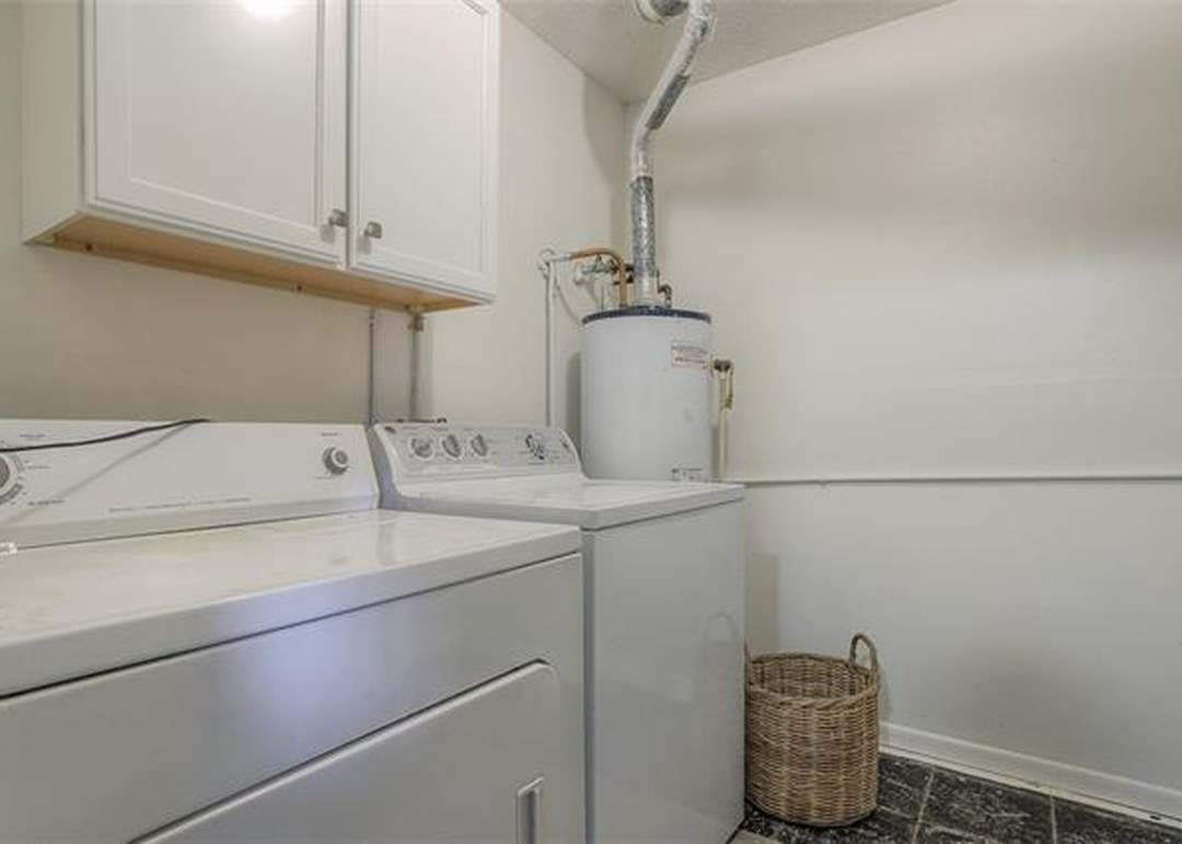 10204 W 96th Terrace — photo 16