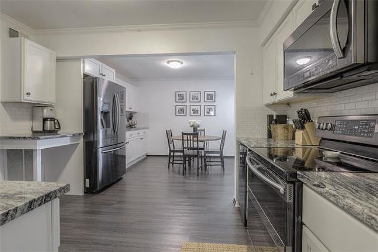 10204 W 96th Terrace — photo 17