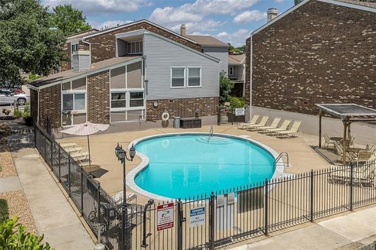 10204 W 96th Terrace — photo 37