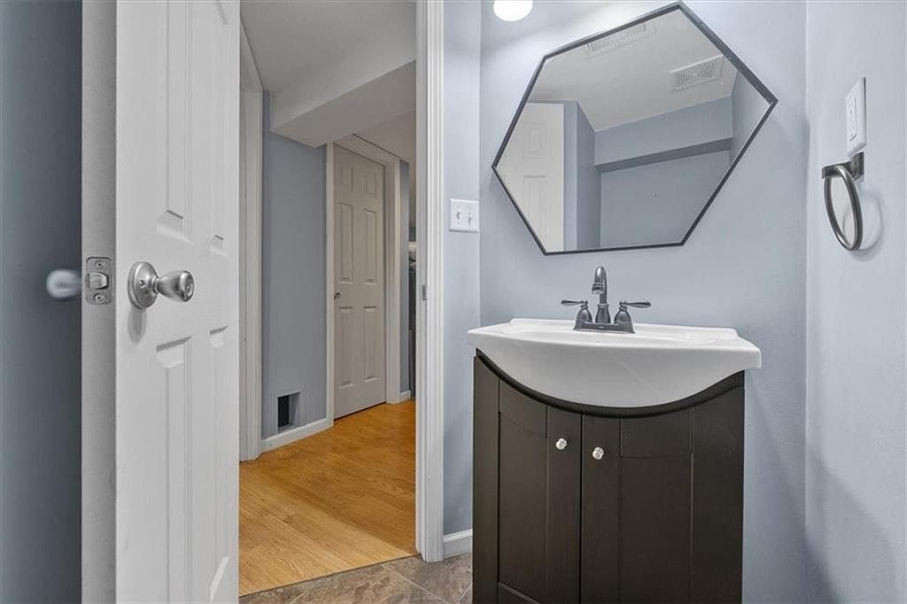 10207 E 96th Street — photo 22