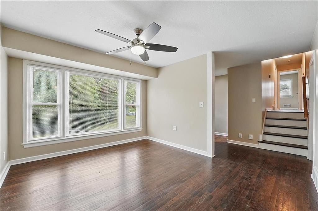 10217 Wheeling Avenue — photo 15