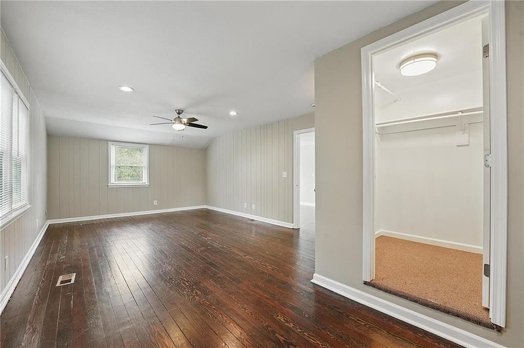 10217 Wheeling Avenue — photo 24