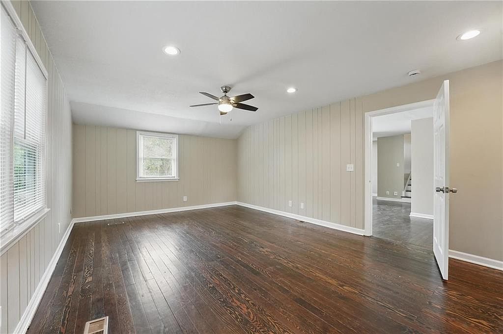 10217 Wheeling Avenue — photo 25