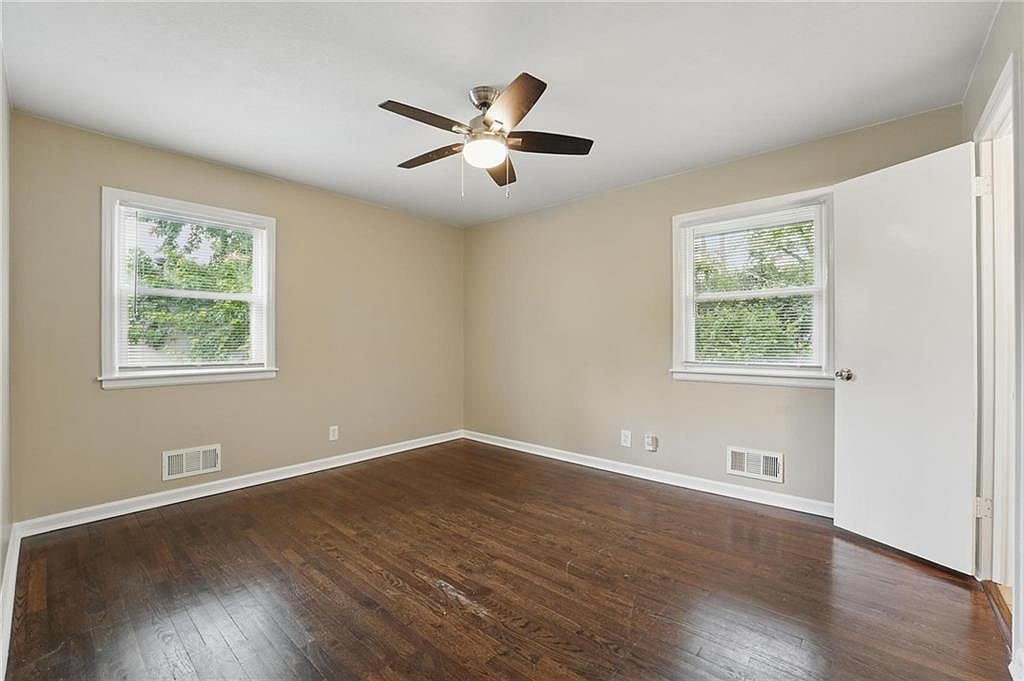 10217 Wheeling Avenue — photo 31