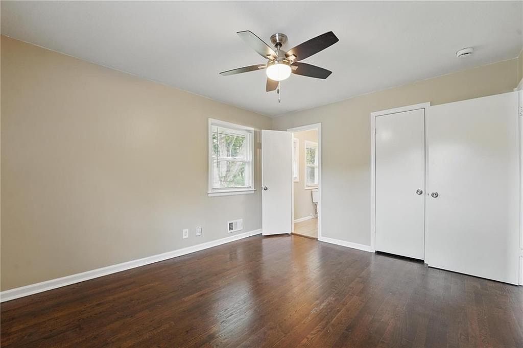 10217 Wheeling Avenue — photo 32