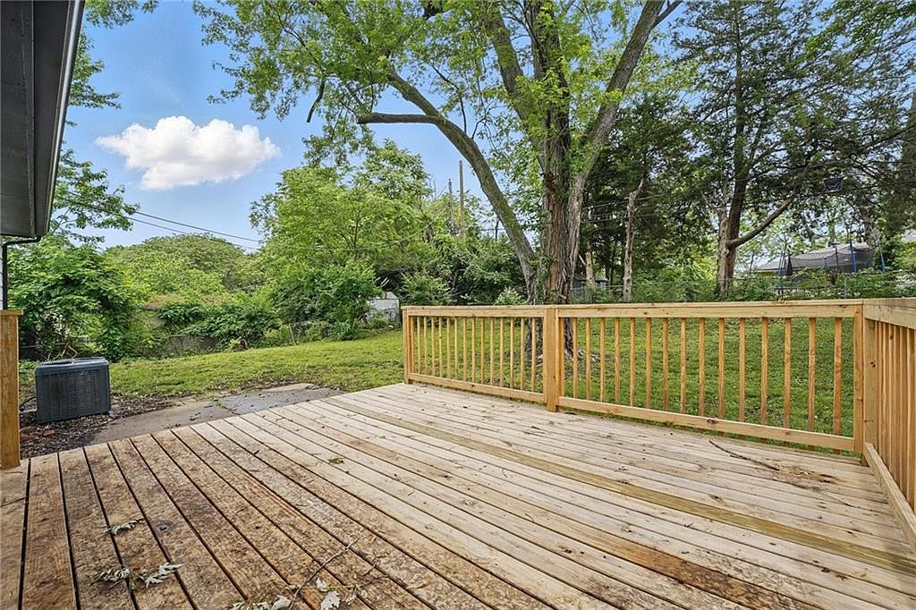 10217 Wheeling Avenue — photo 38
