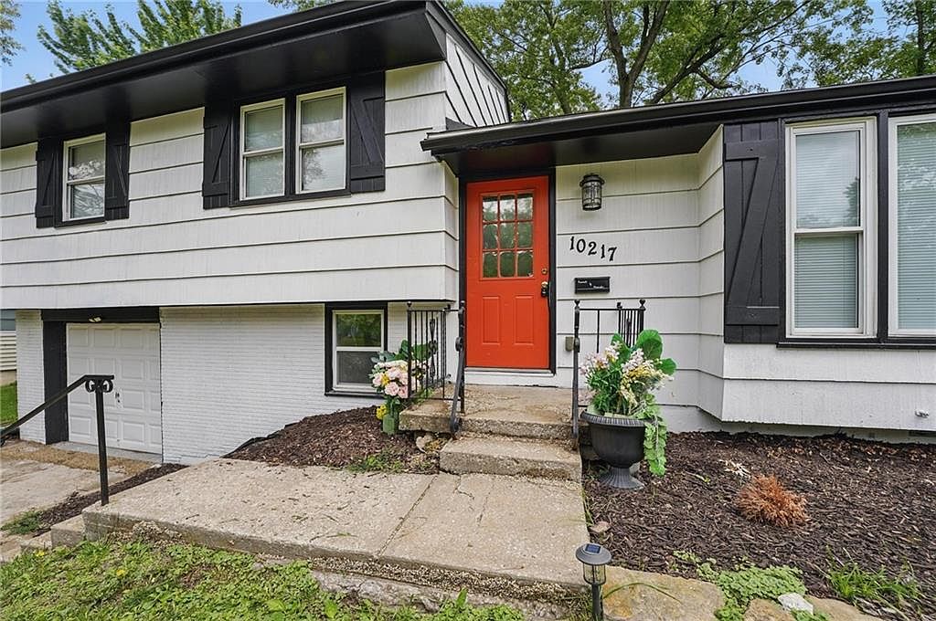 10217 Wheeling Avenue — photo 43