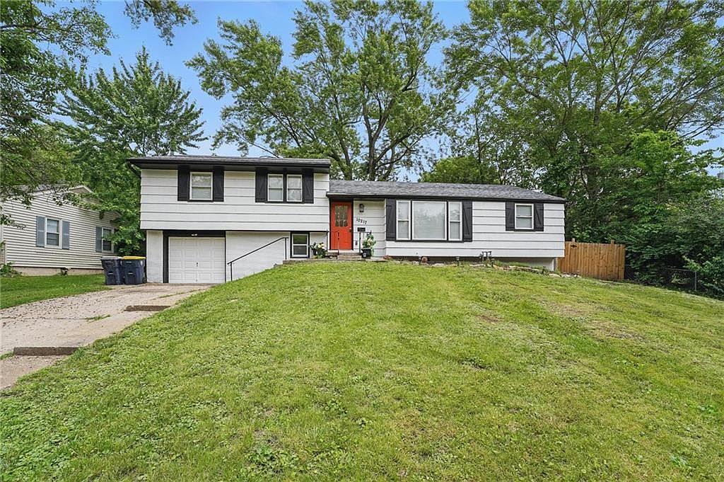 10217 Wheeling Avenue — photo 44