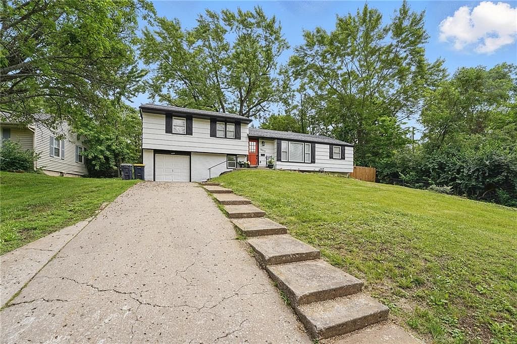 10217 Wheeling Avenue — photo 47