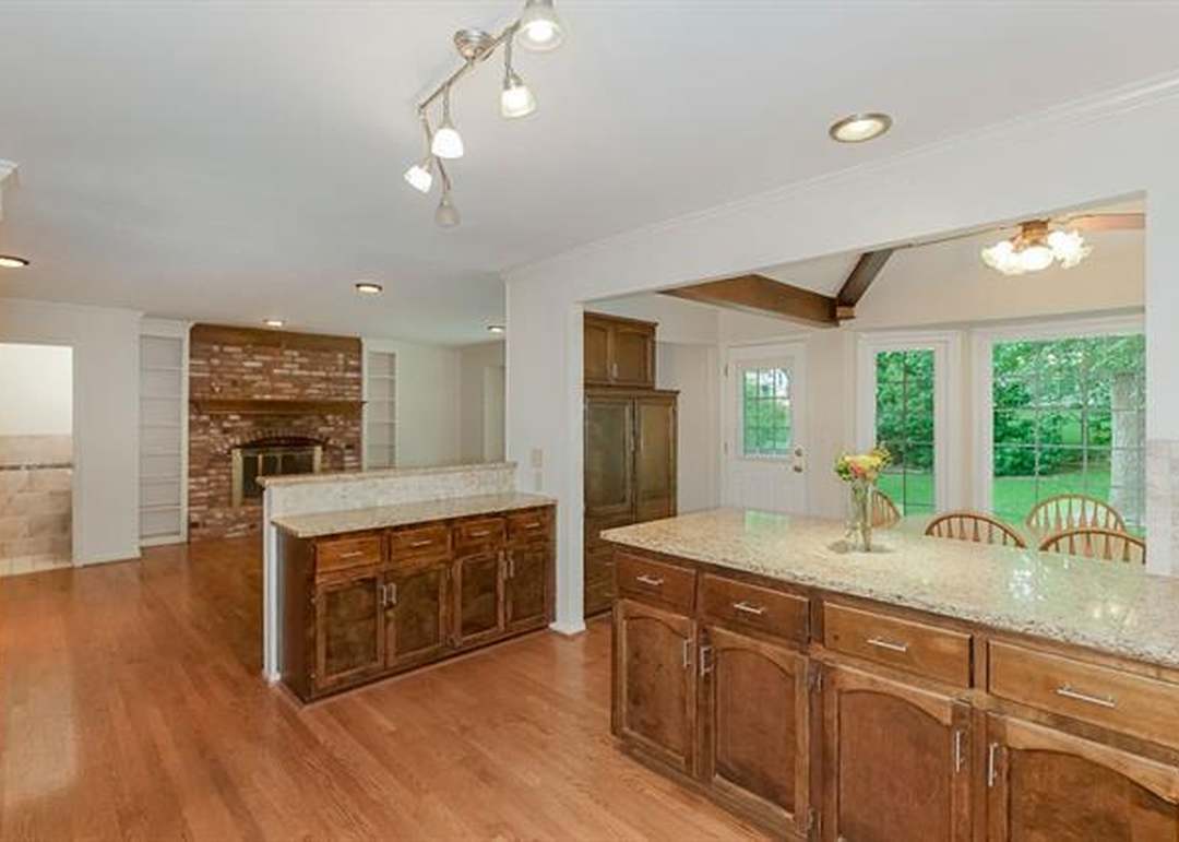 10227 Long Street — photo 4