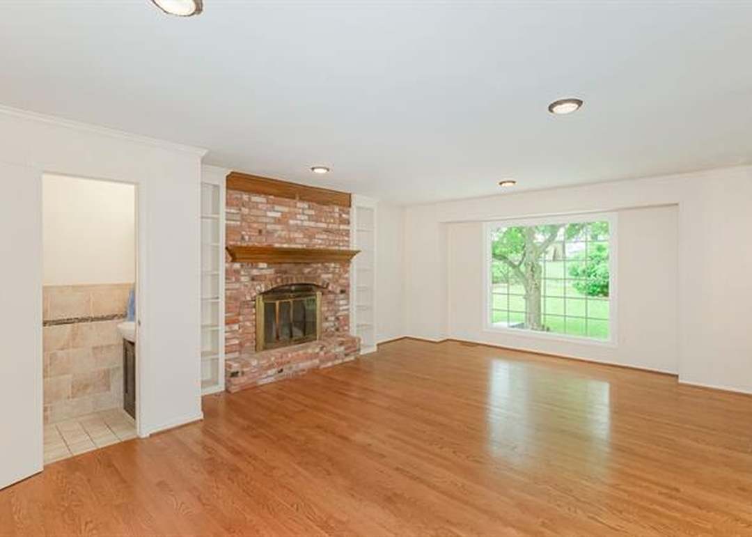 10227 Long Street — photo 6