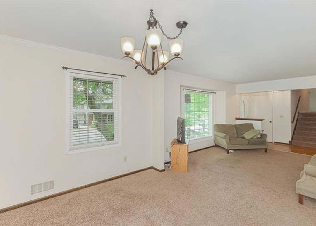 10227 Long Street — photo 8