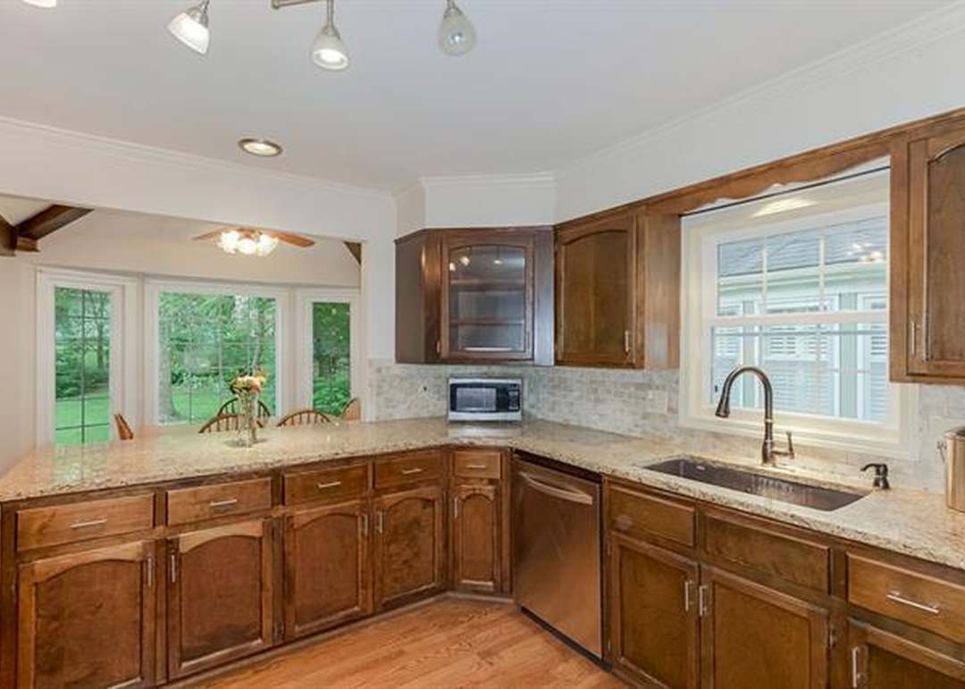 10227 Long Street — photo 12
