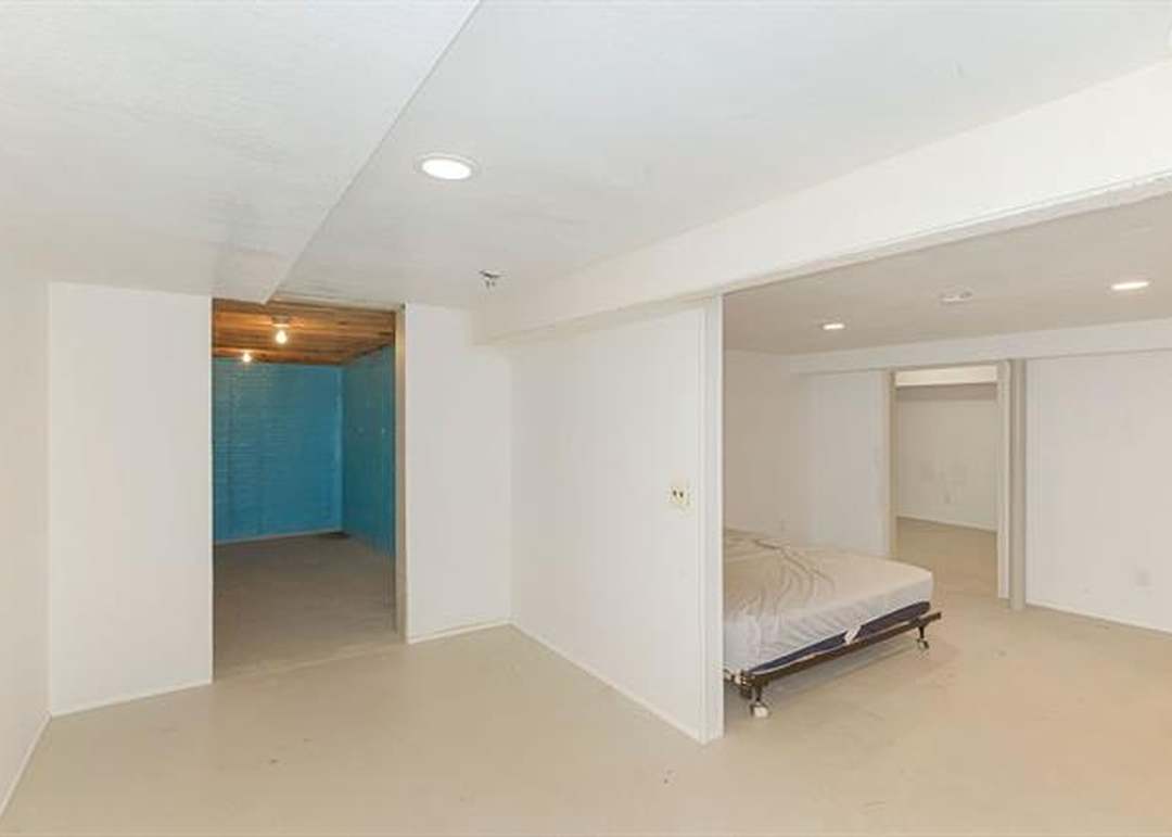 10227 Long Street — photo 24
