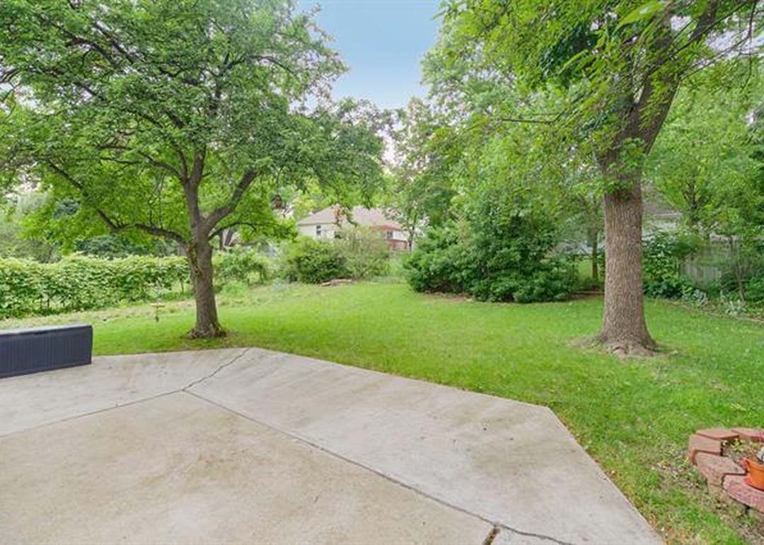 10227 Long Street — photo 27
