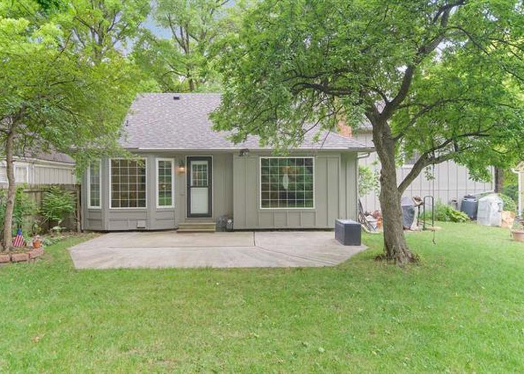 10227 Long Street — photo 28