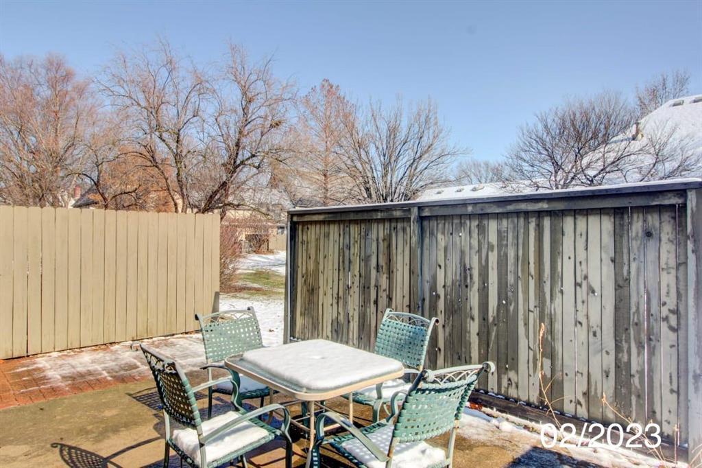 10233 Robinson Street — photo 25