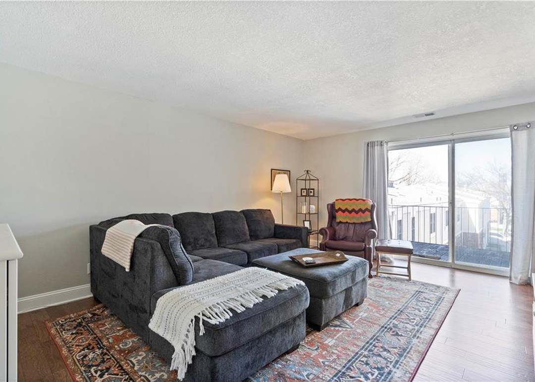 10240 W 96th Terrace — photo 6