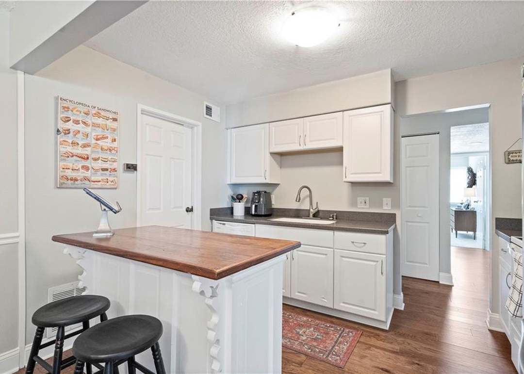 10240 W 96th Terrace — photo 11