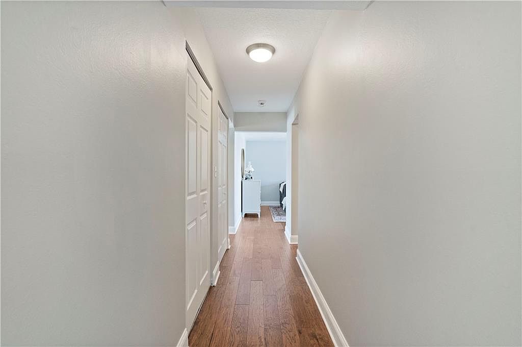 10240 W 96TH TERRACE — photo 4