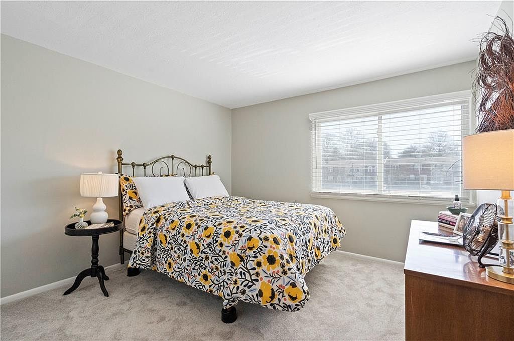 10240 W 96TH TERRACE — photo 16