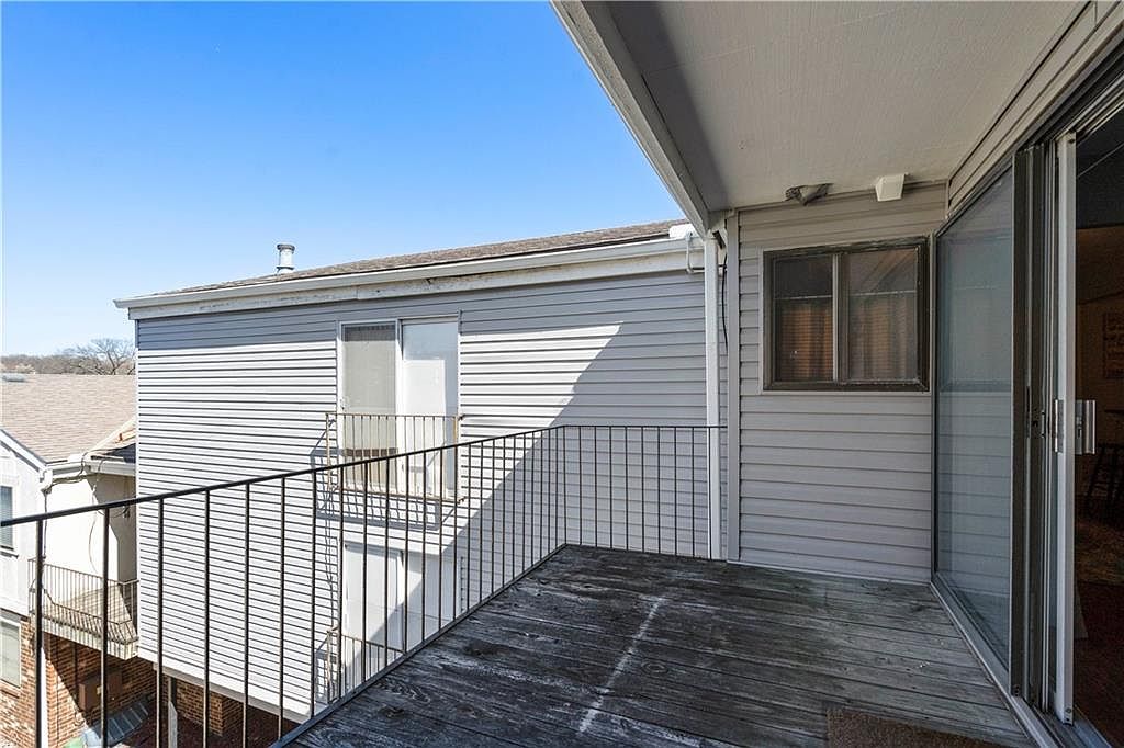 10240 W 96TH TERRACE — photo 21