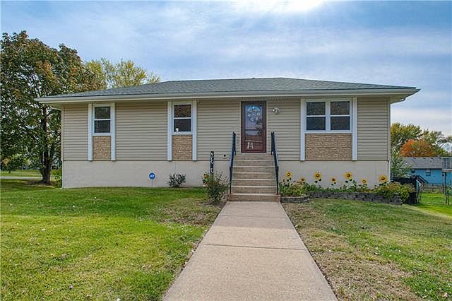103 Brentwood Drive — photo 1