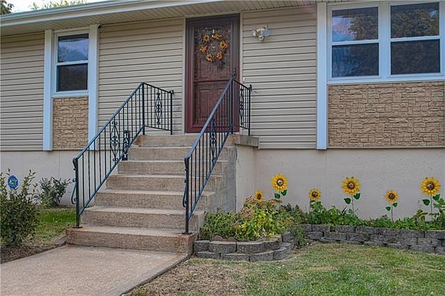 103 Brentwood Drive — photo 2