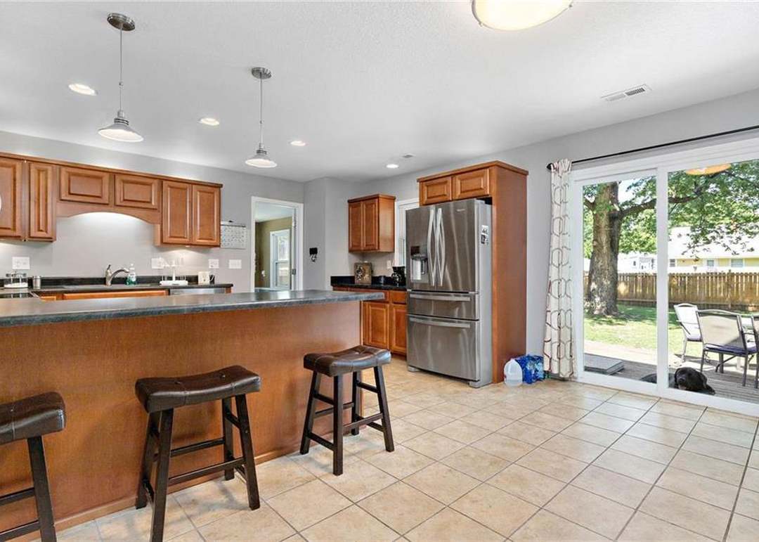 1031 N Cedar Street — photo 10