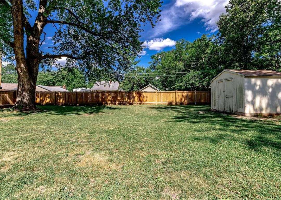 1031 N Cedar Street — photo 23