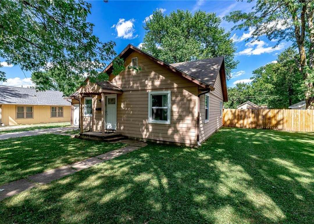 1031 N Cedar Street — photo 24