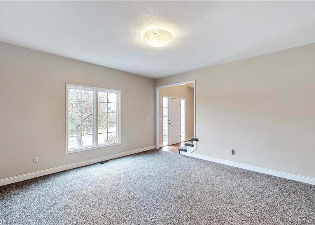 10312 NW River Hills Drive — photo 9