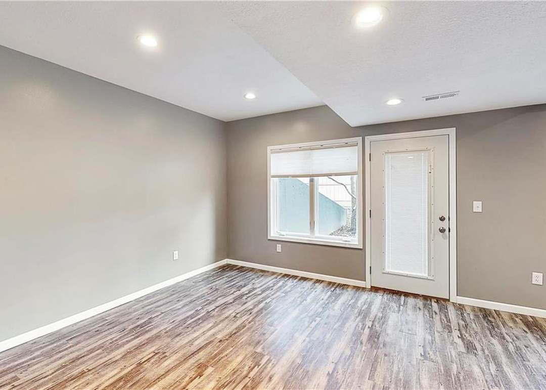 10312 NW River Hills Drive — photo 28